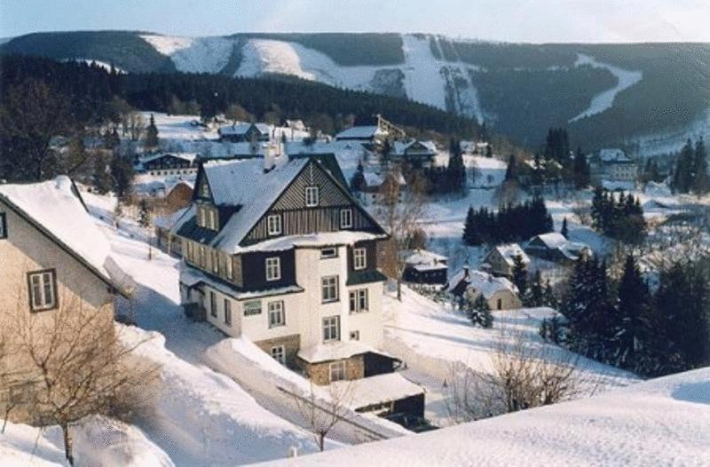 Špindlerŭv Mlýn Astoria Inn מראה חיצוני תמונה